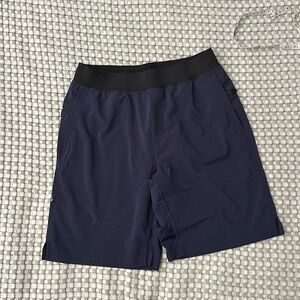 NWT Men’s Fabletics 9” Franchise short size Medium